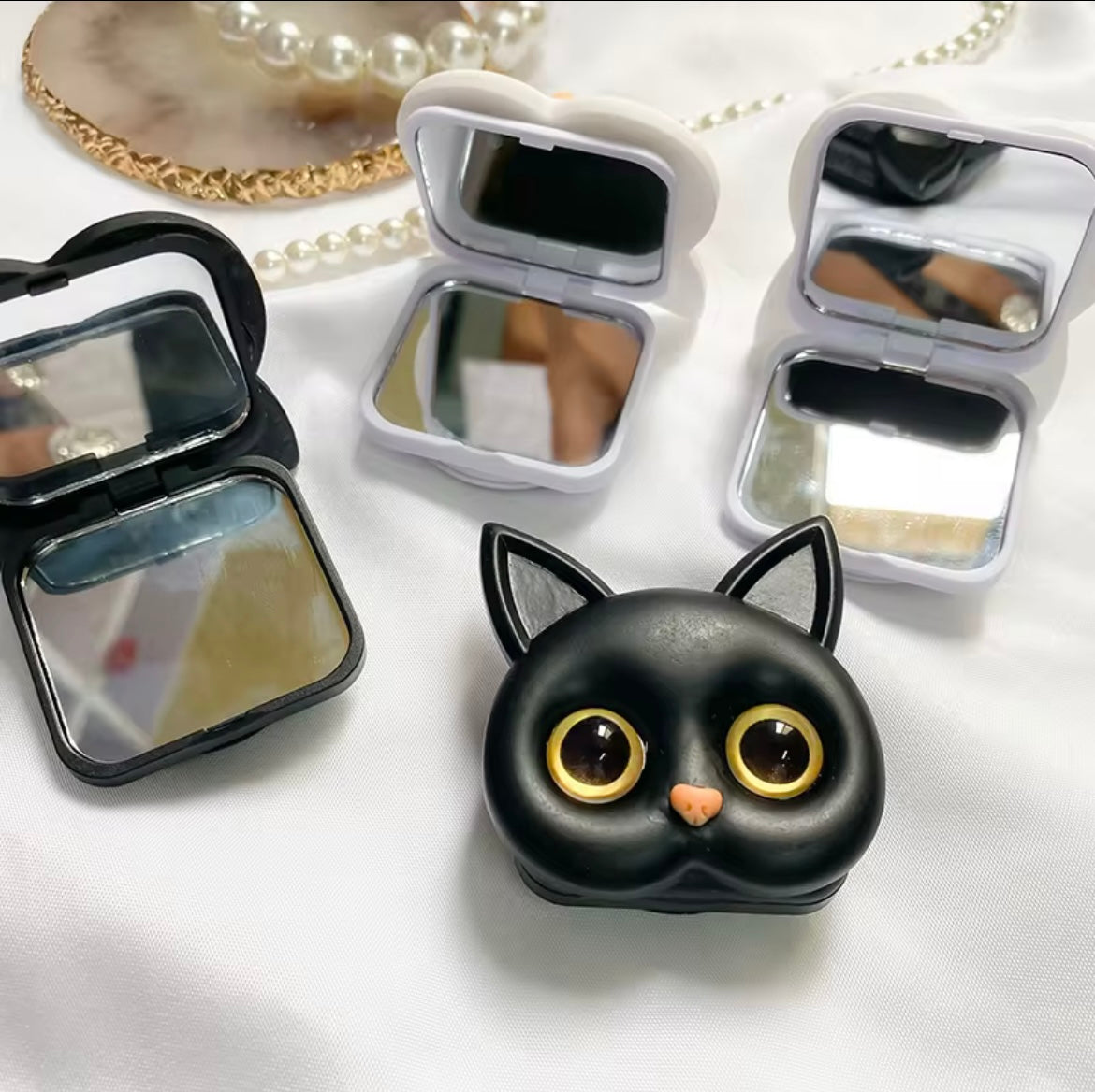 Cat Mirror